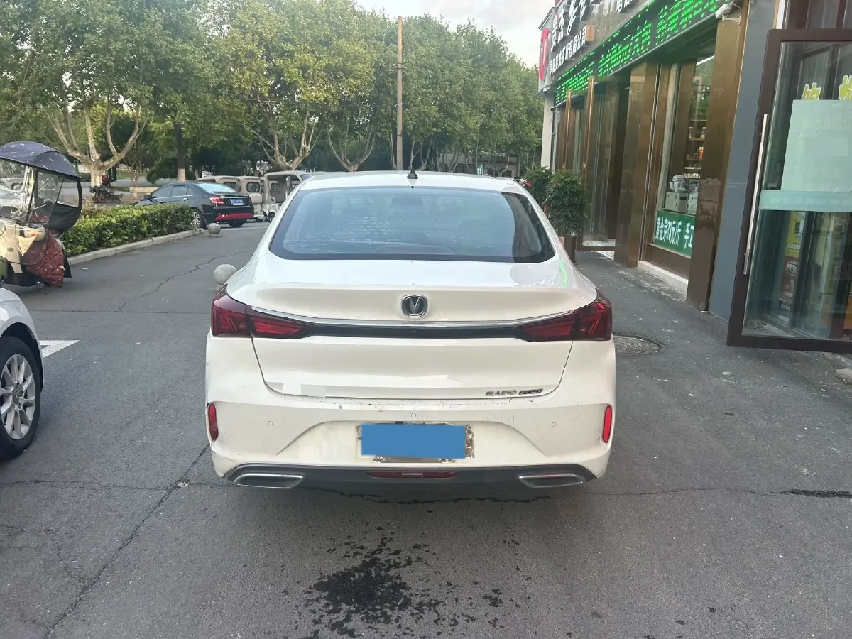 2021 ChangAn Eado 1.6L 128HP L4 5MT,autocango,china used car exporter,china ev exporter,chinese used car exporter,chinese used ev exporter