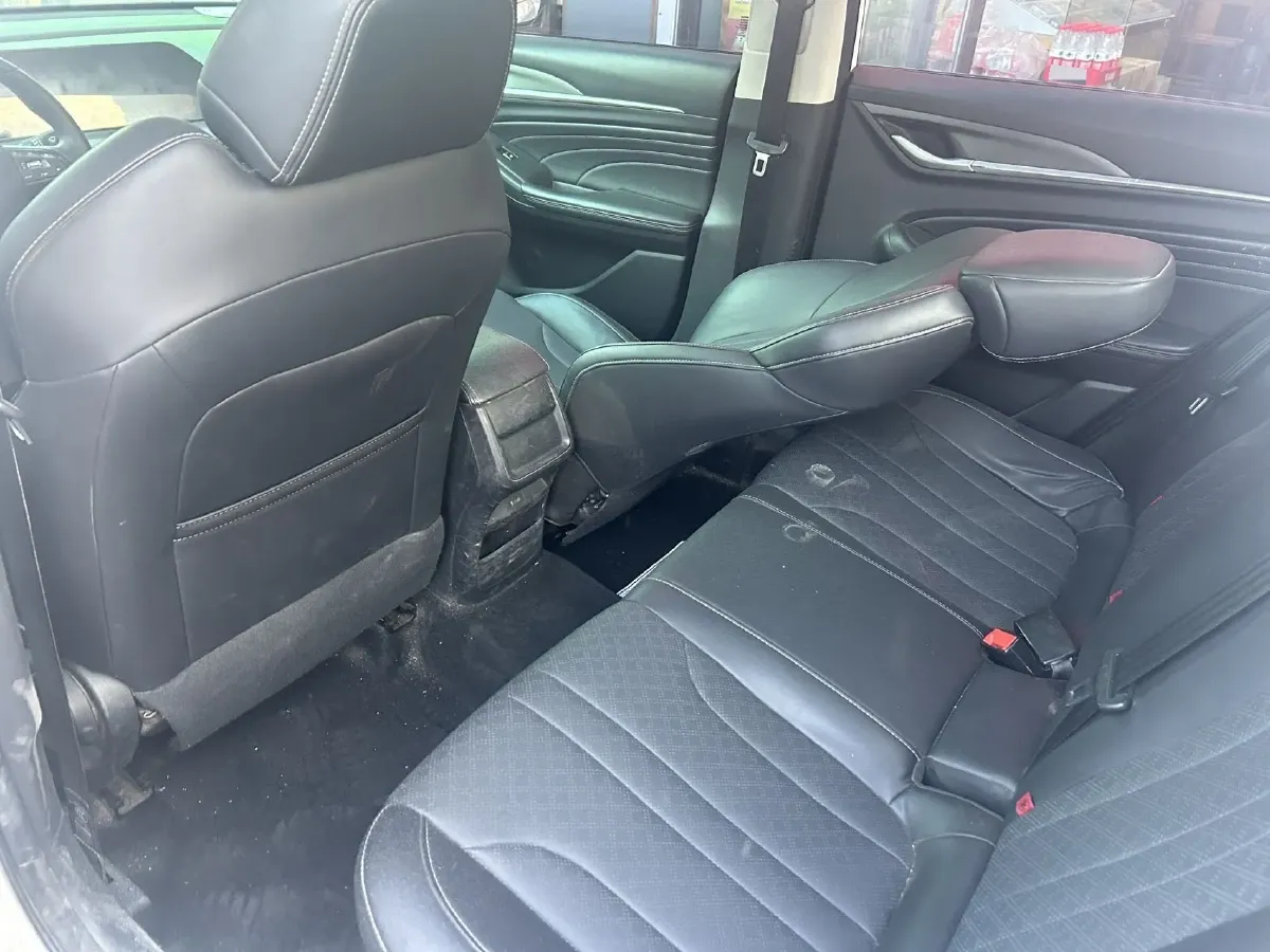 2021 ChangAn Eado 1.6L 128HP L4 5MT,autocango,china used car exporter,china ev exporter,chinese used car exporter,chinese used ev exporter