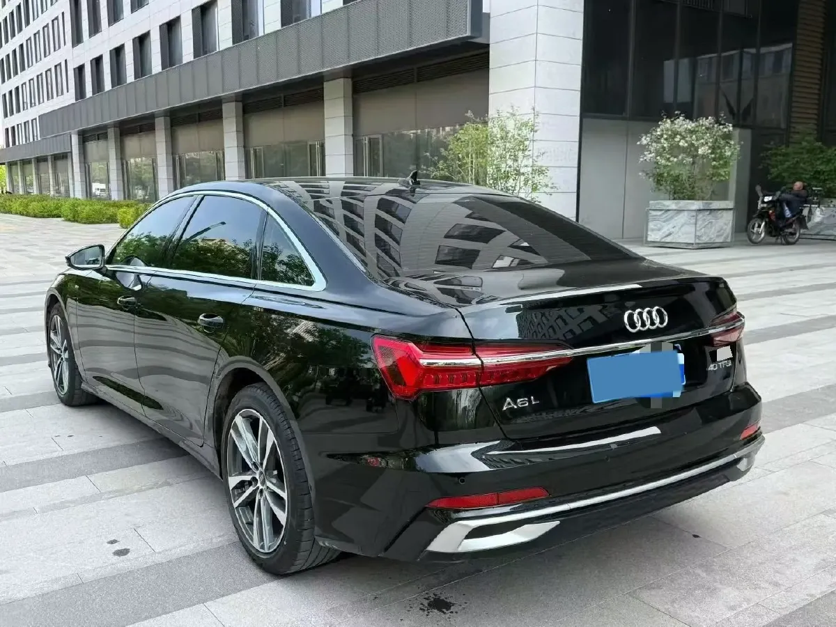 2023 Audi A6L 2.0T 245HP L4 7DCT,autocango,china used car exporter,china ev exporter,chinese used car exporter,chinese used ev exporter