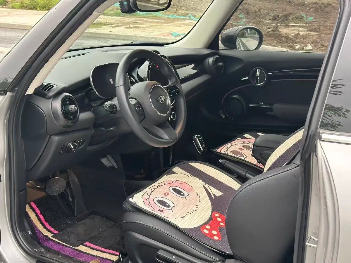 2023 MINI MINI 1.5T 136HP L3 7DCT,autocango,china used car exporter,china ev exporter,chinese used car exporter,chinese used ev exporter