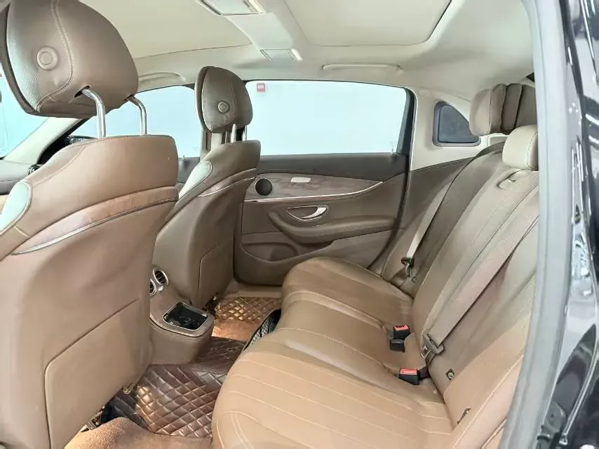 2021 Mercedes-Benz E Class 2.0T 258HP L4 9AT,autocango,china used car exporter,china ev exporter,chinese used car exporter,chinese used ev exporter