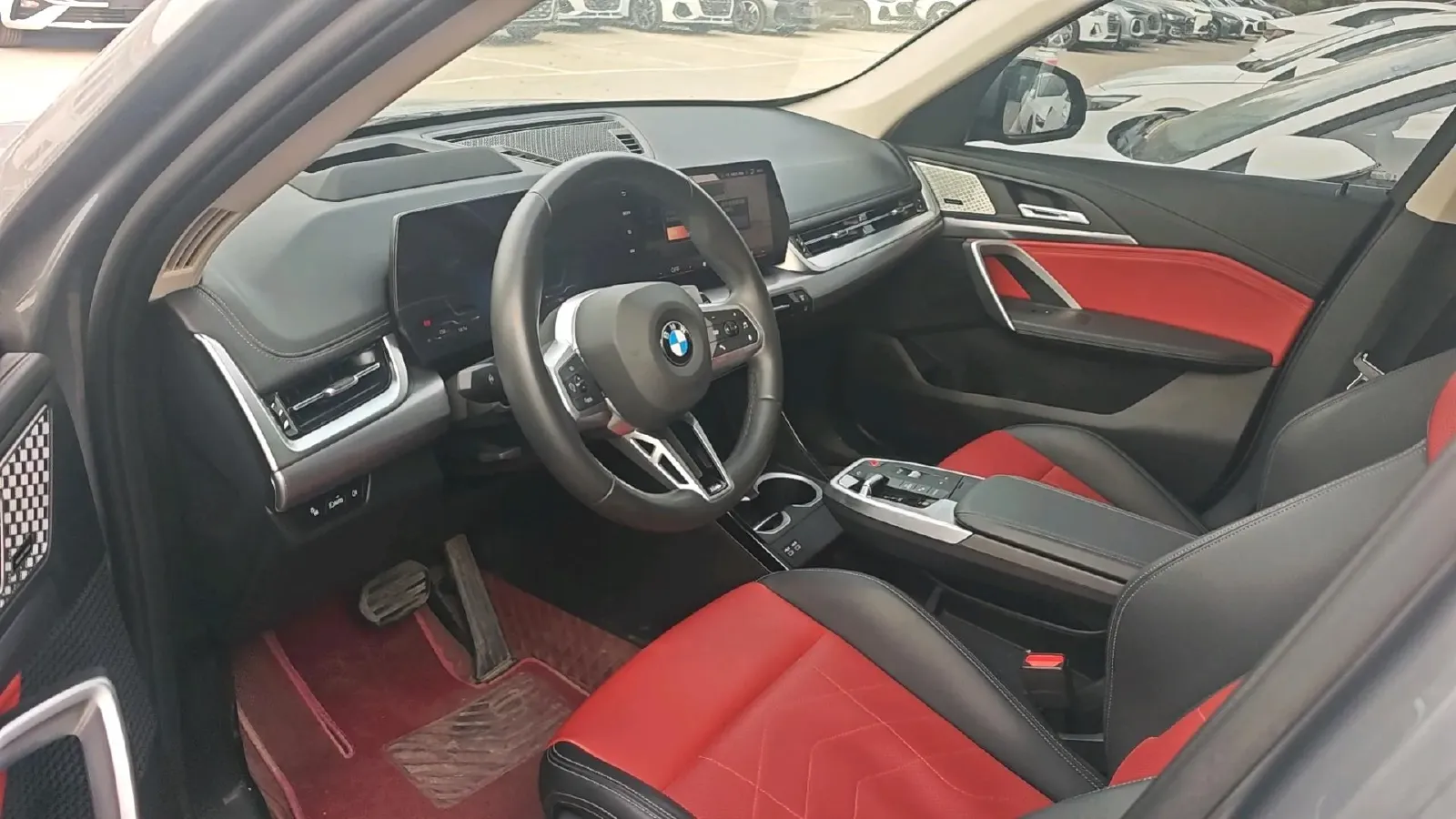 2023 BMW X1 2.0T 204HP L4 7DCT,autocango,china used car exporter,china ev exporter,chinese used car exporter,chinese used ev exporter