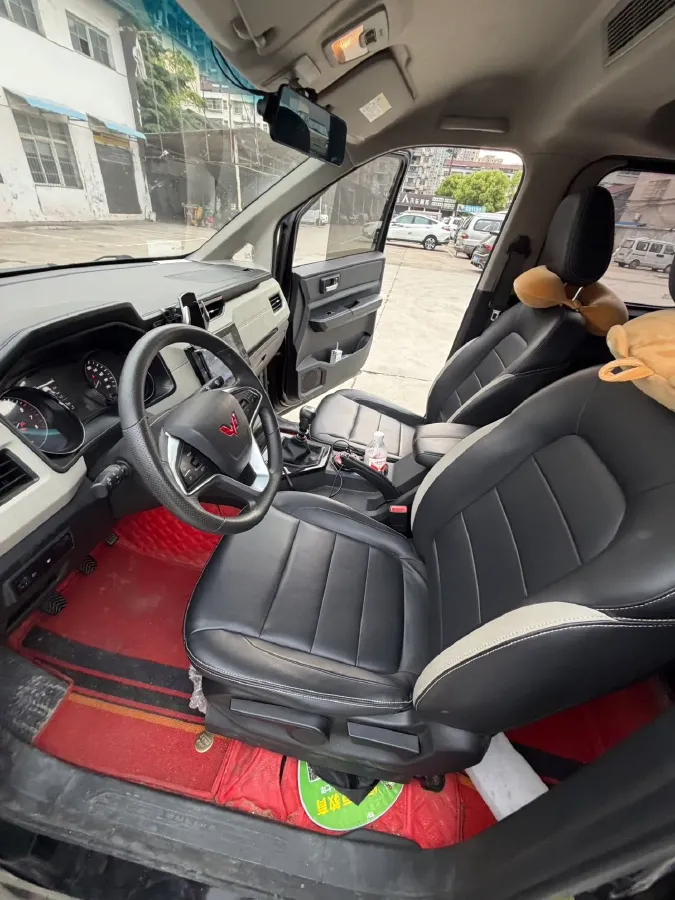 2021 WuLing ZhengChen 1.5T 147HP L4 6MT,autocango,china used car exporter,china ev exporter,chinese used car exporter,chinese used ev exporter