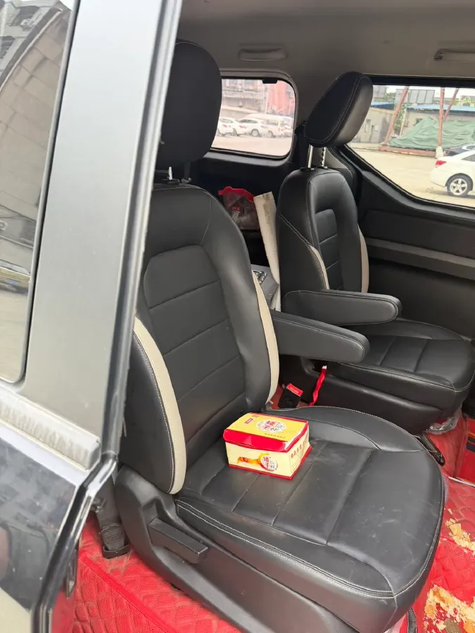 2021 WuLing ZhengChen 1.5T 147HP L4 6MT,autocango,china used car exporter,china ev exporter,chinese used car exporter,chinese used ev exporter