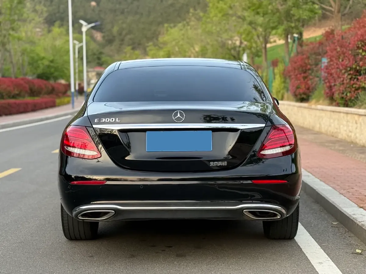 2020 Mercedes-Benz E Class 2.0T 258HP L4 9AT,autocango,china used car exporter,china ev exporter,chinese used car exporter,chinese used ev exporter