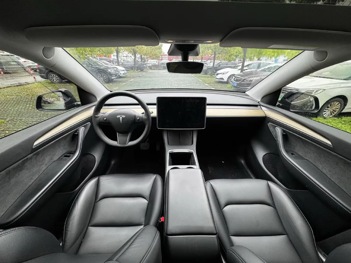 2022 Tesla Model Y BEV 60KWH,autocango,china used car exporter,china ev exporter,chinese used car exporter,chinese used ev exporter