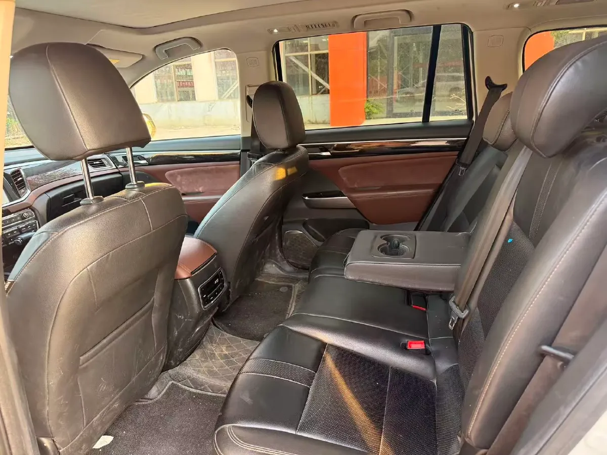 2019 GAC Trumpchi GS8 2.0T 252HP L4 6AT,autocango,china used car exporter,china ev exporter,chinese used car exporter,chinese used ev exporter