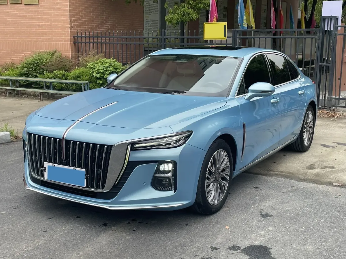 2023 HongQi HS5 2.0T 252HP L4 8AT,autocango,china used car exporter,china ev exporter,chinese used car exporter,chinese used ev exporter