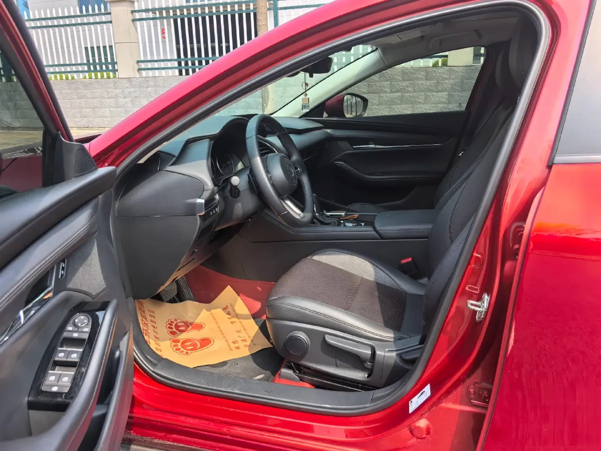 2023 Mazda 3 Axela 2.0L 158HP L4 6AT,autocango,china used car exporter,china ev exporter,chinese used car exporter,chinese used ev exporter