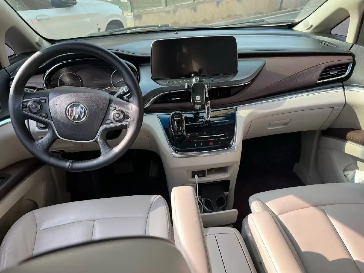 2021 Buick GL8 2.0T 237HP L4 9AT,autocango,china used car exporter,china ev exporter,chinese used car exporter,chinese used ev exporter