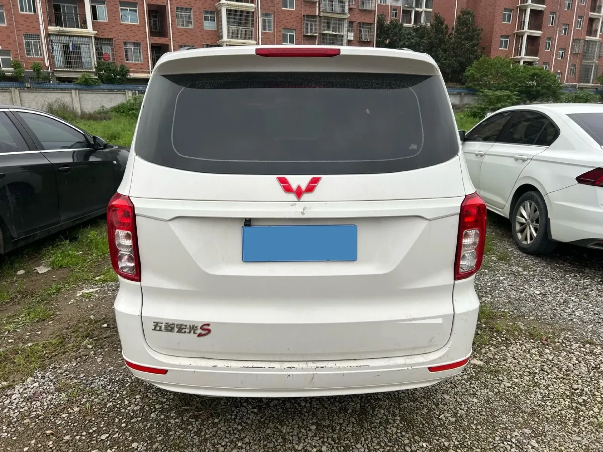 2018 WuLing HongGuang 1.5L 105HP L4 5MT,autocango,china used car exporter,china ev exporter,chinese used car exporter,chinese used ev exporter