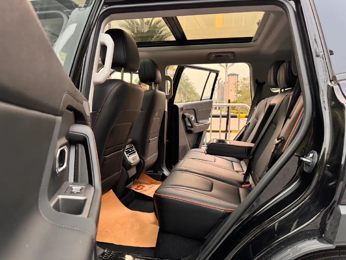 2025 Jetour Freeman 1.5T 184HP L4 7DCT,autocango,china used car exporter,china ev exporter,chinese used car exporter,chinese used ev exporter