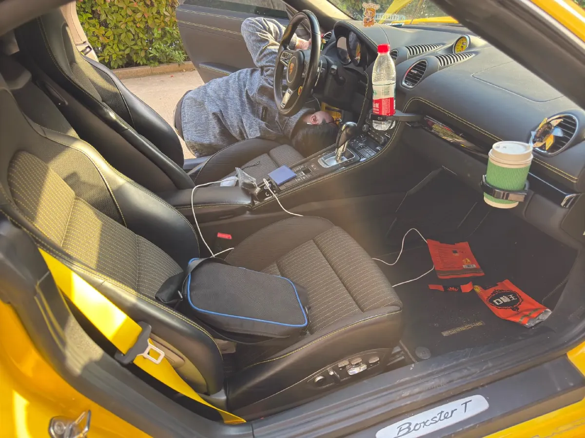 2019 Porsche 718 2.0T 300HP H4 7DCT,autocango,china used car exporter,china ev exporter,chinese used car exporter,chinese used ev exporter