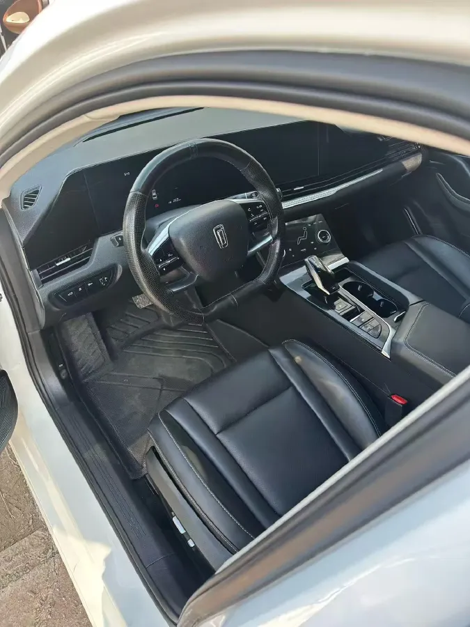 2024 Bestune B70 1.5T 169HP L4 7DCT,autocango,china used car exporter,china ev exporter,chinese used car exporter,chinese used ev exporter