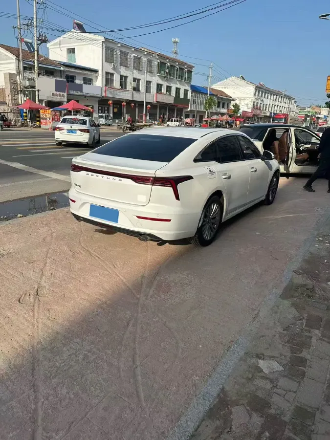 2024 Bestune B70 1.5T 169HP L4 7DCT,autocango,china used car exporter,china ev exporter,chinese used car exporter,chinese used ev exporter