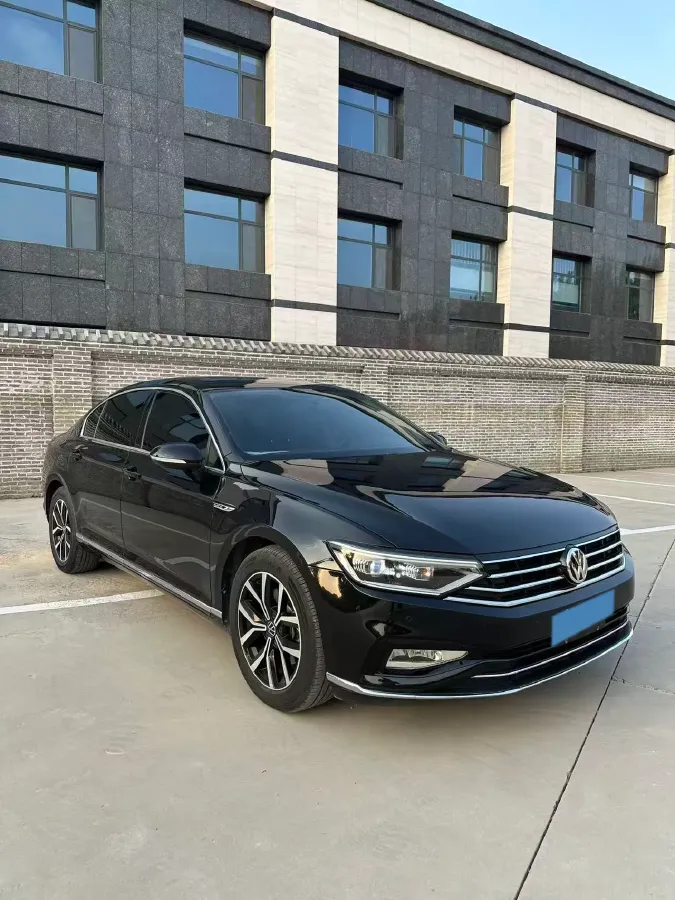 2020 Volkswagen Magotan 1.4T 150HP L4 7DCT,autocango,china used car exporter,china ev exporter,chinese used car exporter,chinese used ev exporter