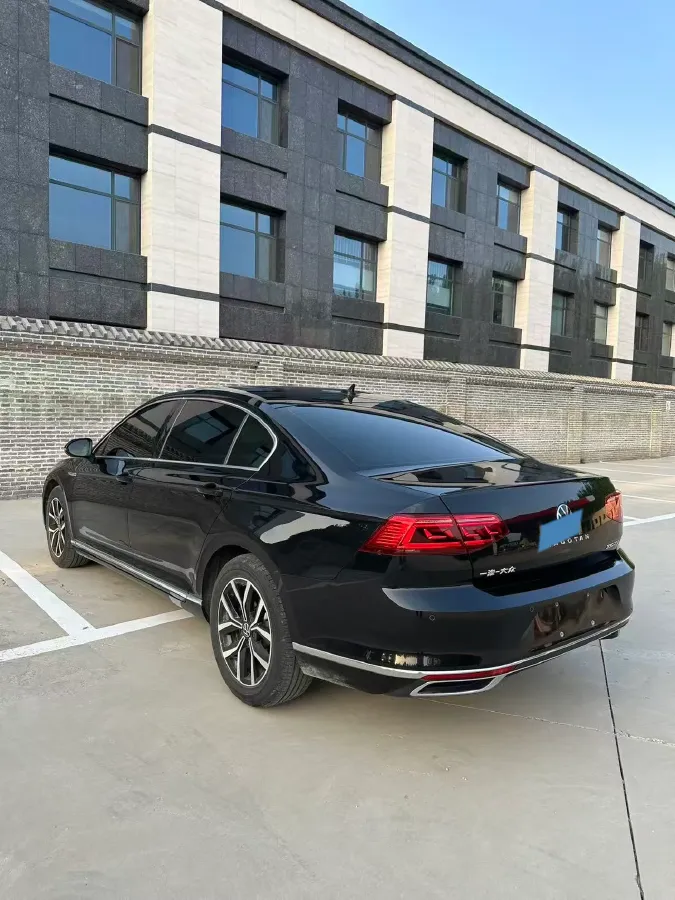 2020 Volkswagen Magotan 1.4T 150HP L4 7DCT,autocango,china used car exporter,china ev exporter,chinese used car exporter,chinese used ev exporter