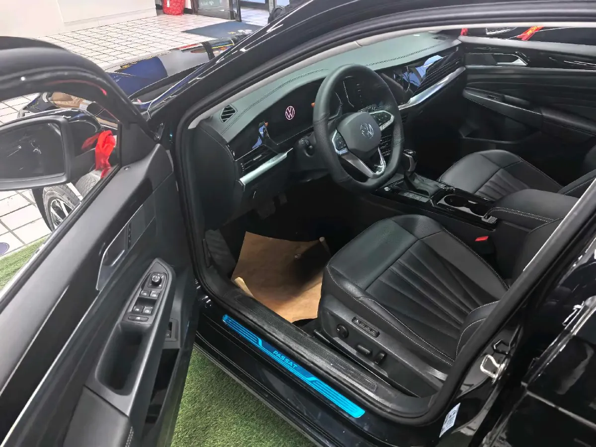 2024 Volkswagen Passat 2.0T 186HP L4 7DCT,autocango,china used car exporter,china ev exporter,chinese used car exporter,chinese used ev exporter