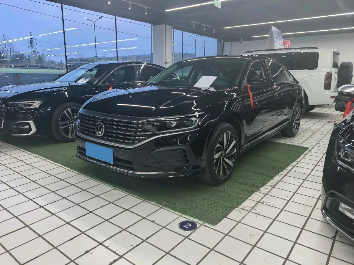 2024 Volkswagen Passat 2.0T 186HP L4 7DCT,autocango,china used car exporter,china ev exporter,chinese used car exporter,chinese used ev exporter