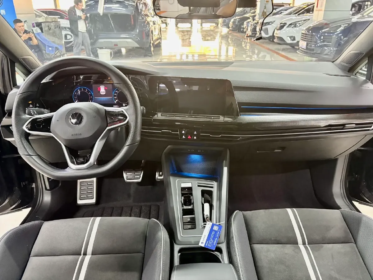 2023 Volkswagen Golf 1.4T 150HP L4 7DCT,autocango,china used car exporter,china ev exporter,chinese used car exporter,chinese used ev exporter