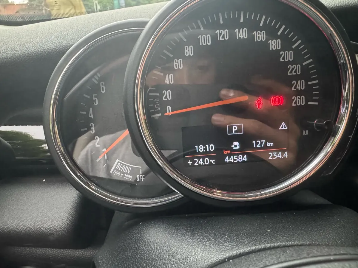 2020 MINI MINI 1.5T 102HP L3 7DCT,autocango,china used car exporter,china ev exporter,chinese used car exporter,chinese used ev exporter