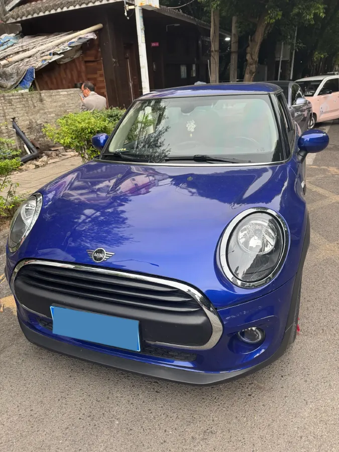 2020 MINI MINI 1.5T 102HP L3 7DCT,autocango,china used car exporter,china ev exporter,chinese used car exporter,chinese used ev exporter