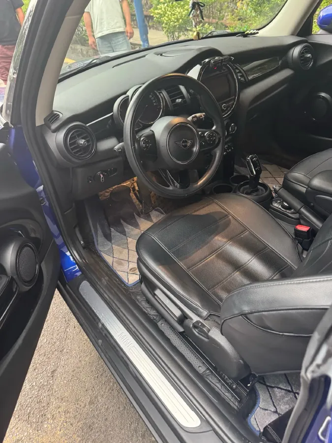 2020 MINI MINI 1.5T 102HP L3 7DCT,autocango,china used car exporter,china ev exporter,chinese used car exporter,chinese used ev exporter