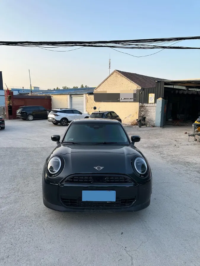 2025 MINI MINI 1.5T 156HP L3 7DCT,autocango,china used car exporter,china ev exporter,chinese used car exporter,chinese used ev exporter