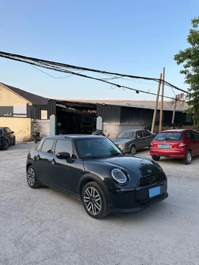 2025 MINI MINI 1.5T 156HP L3 7DCT,autocango,china used car exporter,china ev exporter,chinese used car exporter,chinese used ev exporter