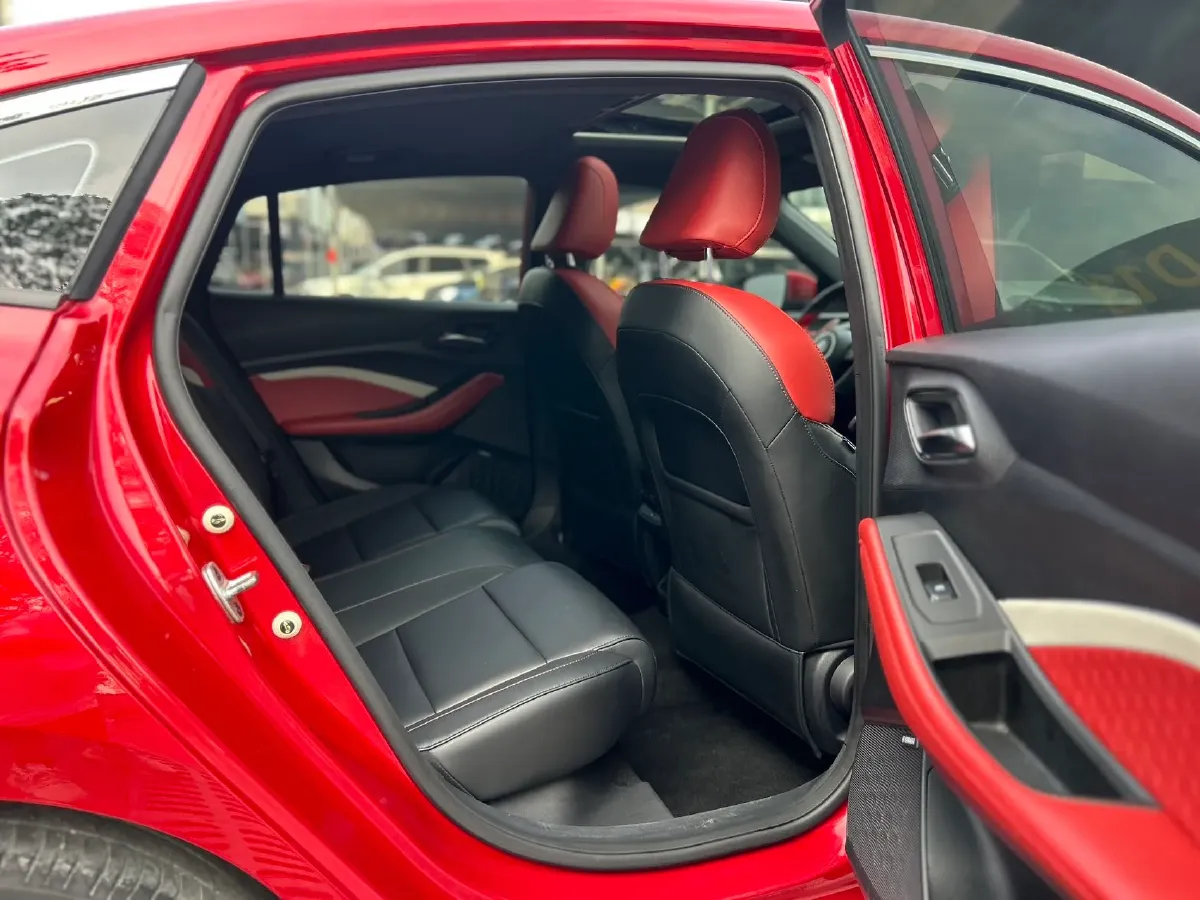 2021 MG 5 1.5T 173HP L4 7DCT,autocango,china used car exporter,china ev exporter,chinese used car exporter,chinese used ev exporter