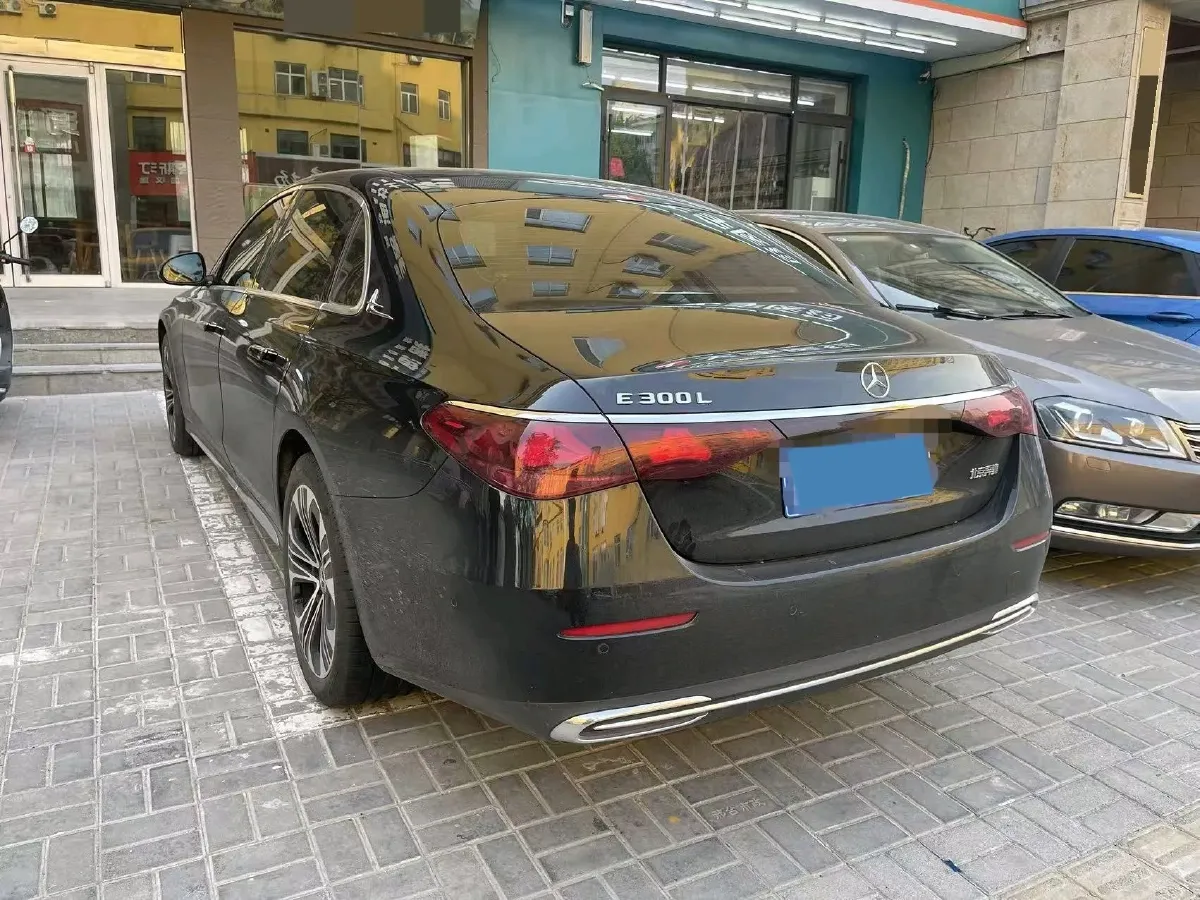 2025 Mercedes-Benz E Class 2.0T 258HP L4 9AT,autocango,china used car exporter,china ev exporter,chinese used car exporter,chinese used ev exporter