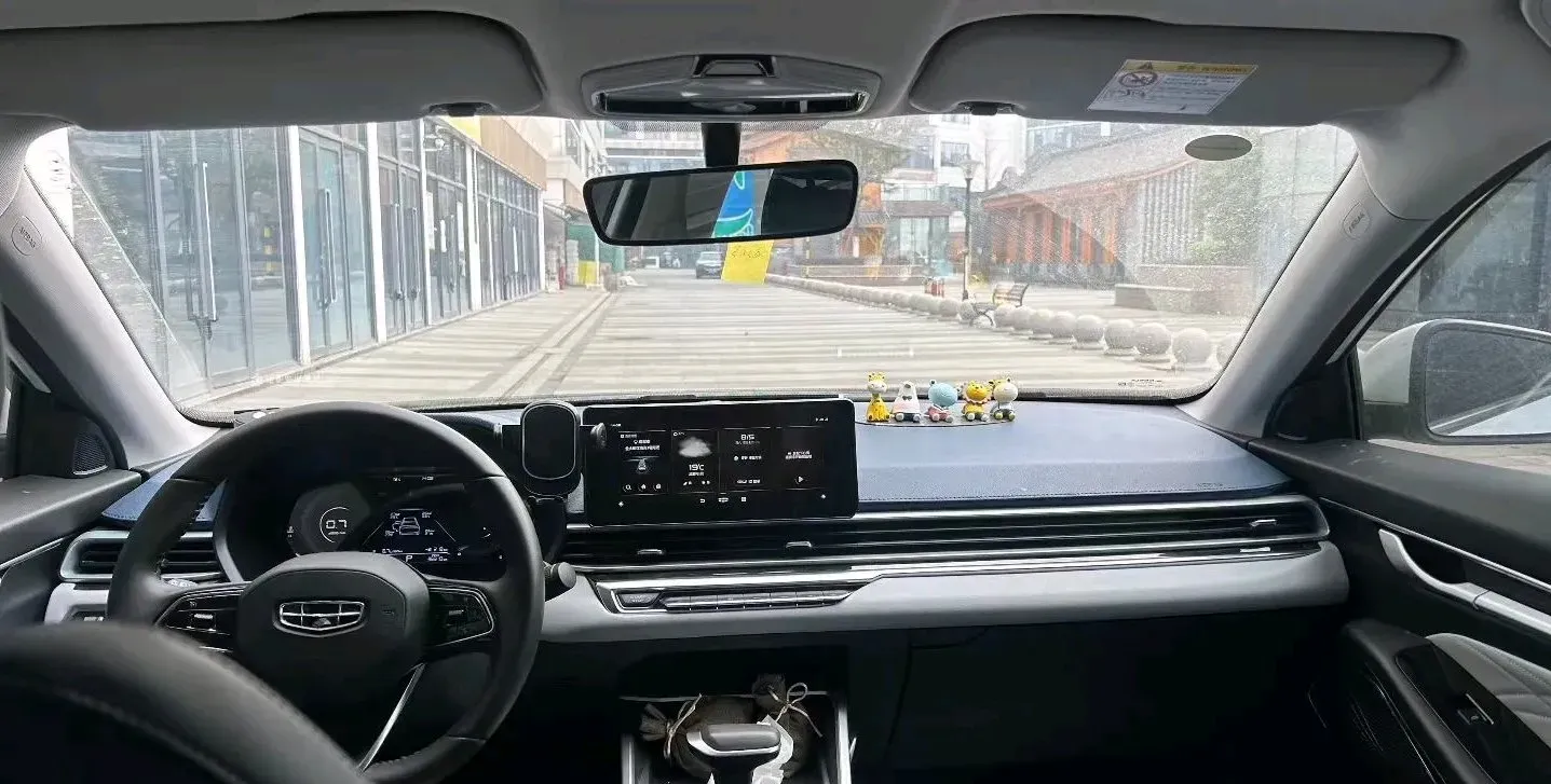 2022 Geely Emgrand 1.5L 114HP L4 CVT,autocango,china used car exporter,china ev exporter,chinese used car exporter,chinese used ev exporter