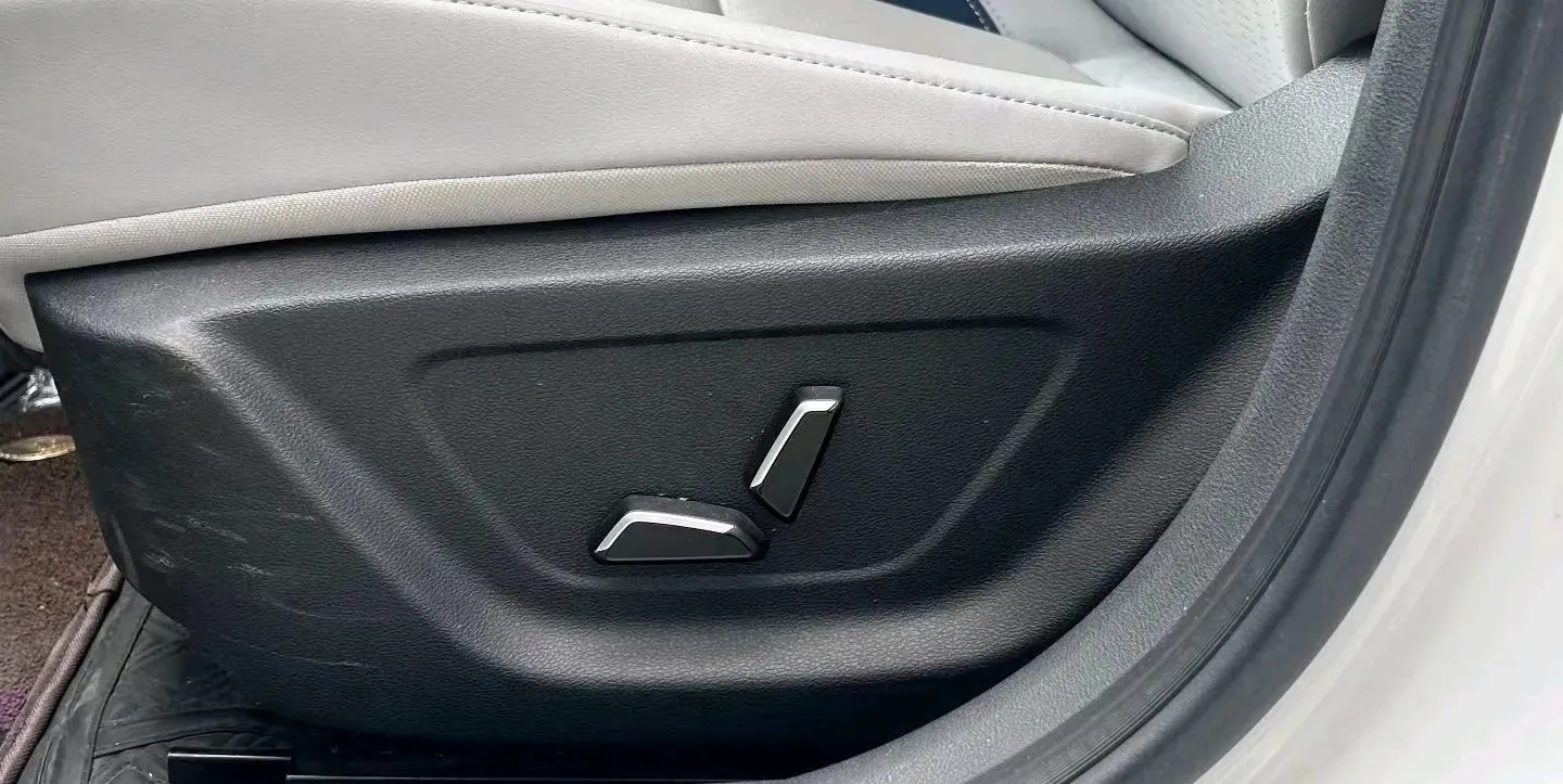 2022 Geely Emgrand 1.5L 114HP L4 CVT,autocango,china used car exporter,china ev exporter,chinese used car exporter,chinese used ev exporter