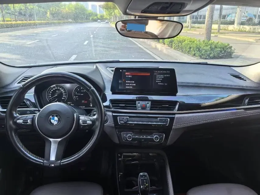 2023 BMW X2 2.0T 178HP L4 7DCT,autocango,china used car exporter,china ev exporter,chinese used car exporter,chinese used ev exporter