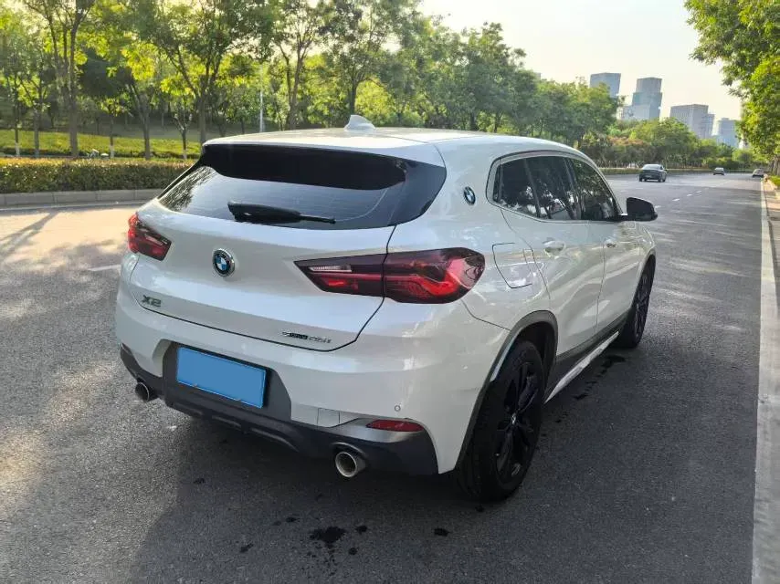 2023 BMW X2 2.0T 178HP L4 7DCT,autocango,china used car exporter,china ev exporter,chinese used car exporter,chinese used ev exporter