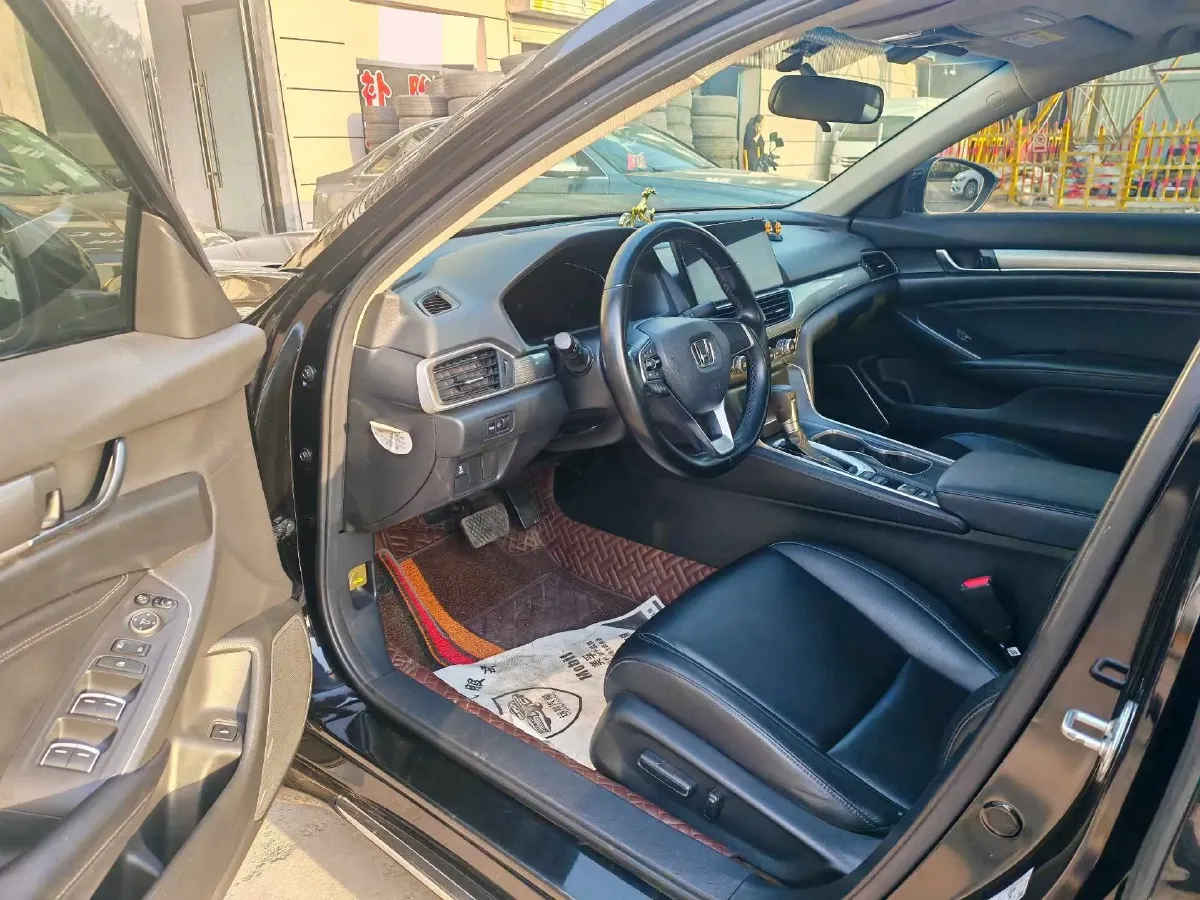 2022 Honda Accord 1.5T 194HP L4 CVT,autocango,china used car exporter,china ev exporter,chinese used car exporter,chinese used ev exporter