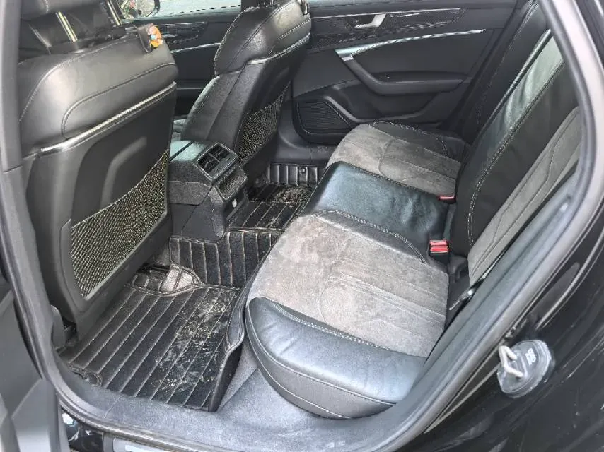 2020 Audi A6L 2.0T 190HP L4 7DCT,autocango,china used car exporter,china ev exporter,chinese used car exporter,chinese used ev exporter