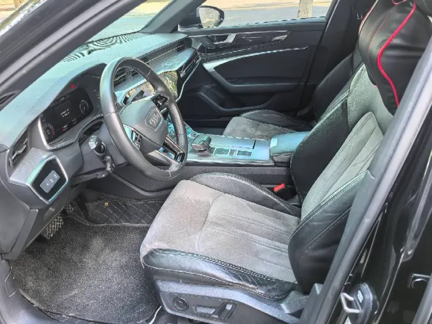 2020 Audi A6L 2.0T 190HP L4 7DCT,autocango,china used car exporter,china ev exporter,chinese used car exporter,chinese used ev exporter