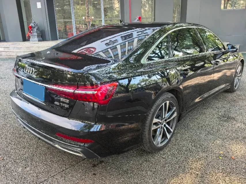 2020 Audi A6L 2.0T 190HP L4 7DCT,autocango,china used car exporter,china ev exporter,chinese used car exporter,chinese used ev exporter