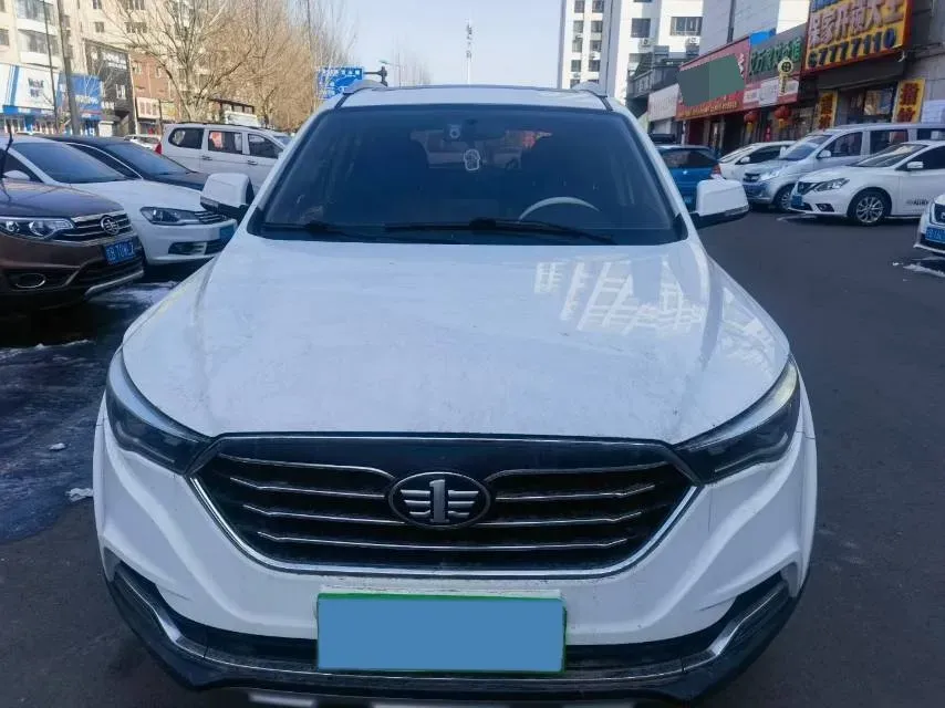 2018 Bestune X40 1.6L 114HP L4 6AT,autocango,china used car exporter,china ev exporter,chinese used car exporter,chinese used ev exporter