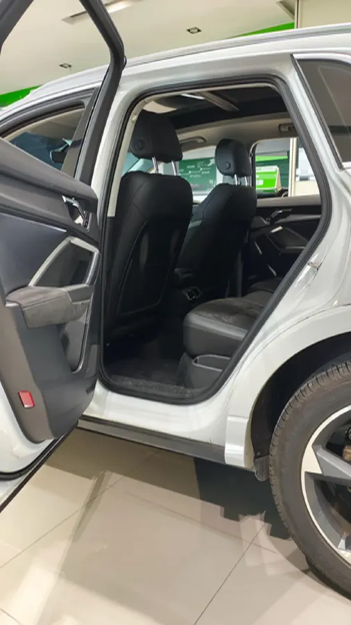 2023 Audi Q3 1.4T 150HP L4 7DCT,autocango,china used car exporter,china ev exporter,chinese used car exporter,chinese used ev exporter