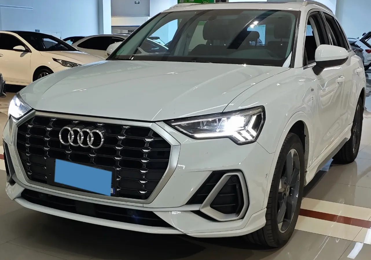 2023 Audi Q3 1.4T 150HP L4 7DCT,autocango,china used car exporter,china ev exporter,chinese used car exporter,chinese used ev exporter