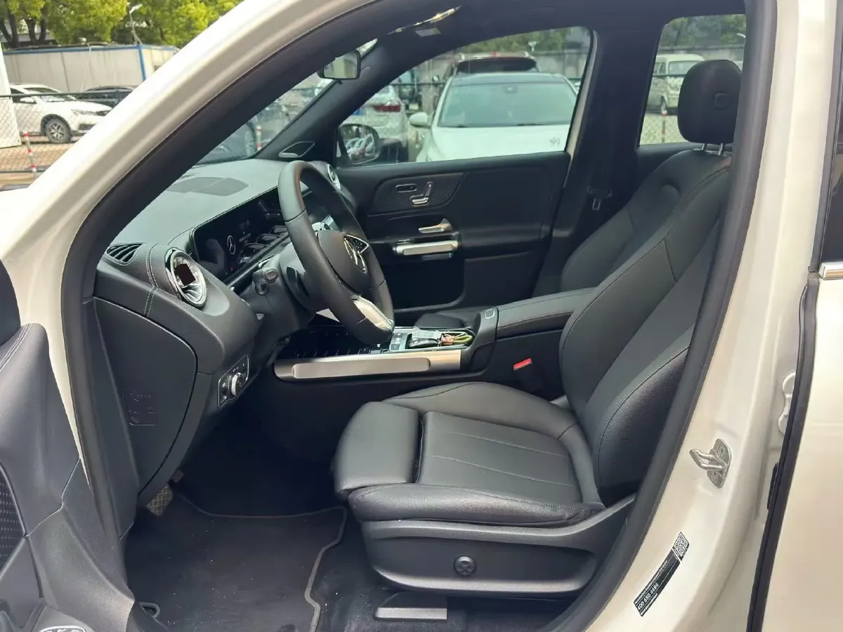 2025 Mercedes-Benz EQB Class BEV 73.5KWH,autocango,china used car exporter,china ev exporter,chinese used car exporter,chinese used ev exporter