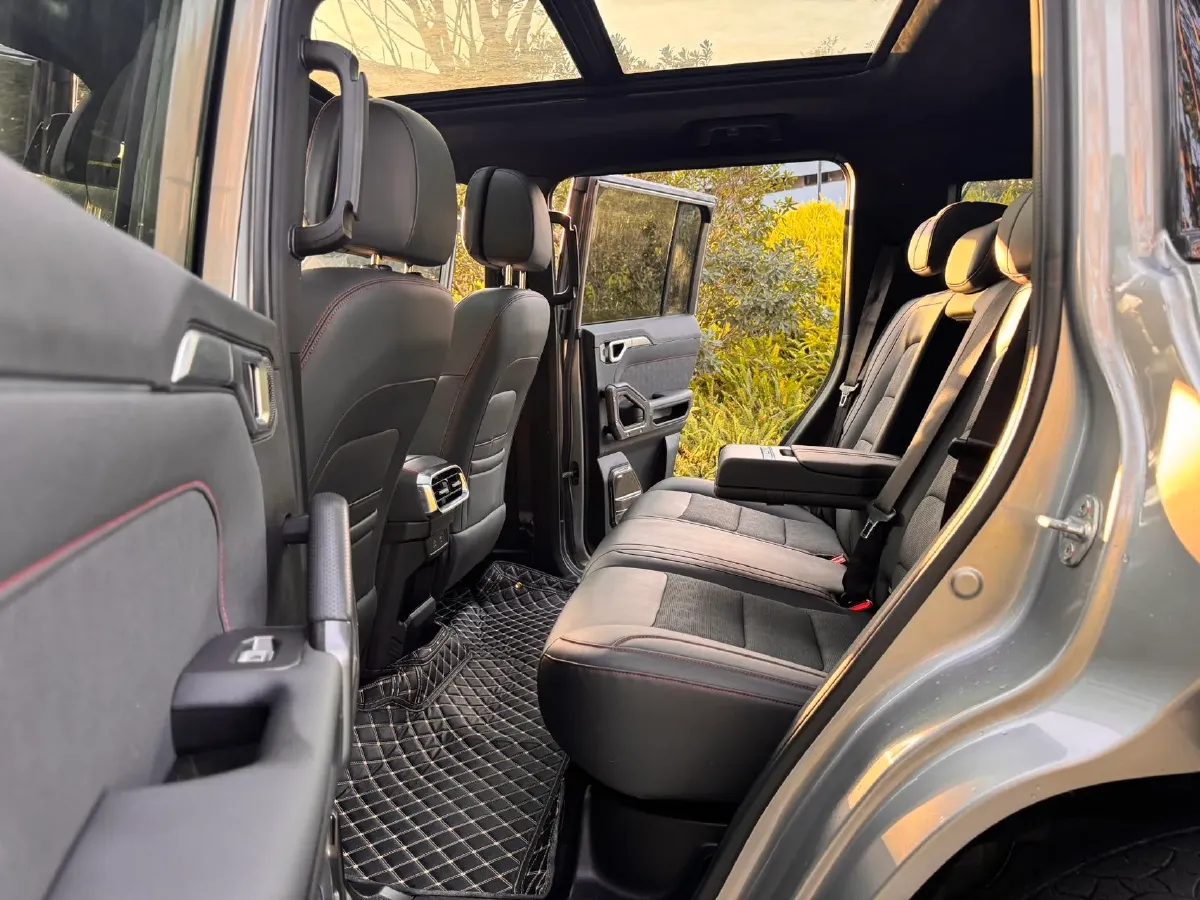 2023 Jetour Traveller 2.0T 254HP L4 7DCT,autocango,china used car exporter,china ev exporter,chinese used car exporter,chinese used ev exporter