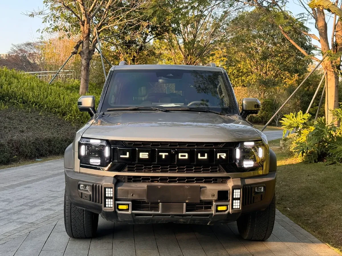 2023 Jetour Traveller 2.0T 254HP L4 7DCT,autocango,china used car exporter,china ev exporter,chinese used car exporter,chinese used ev exporter