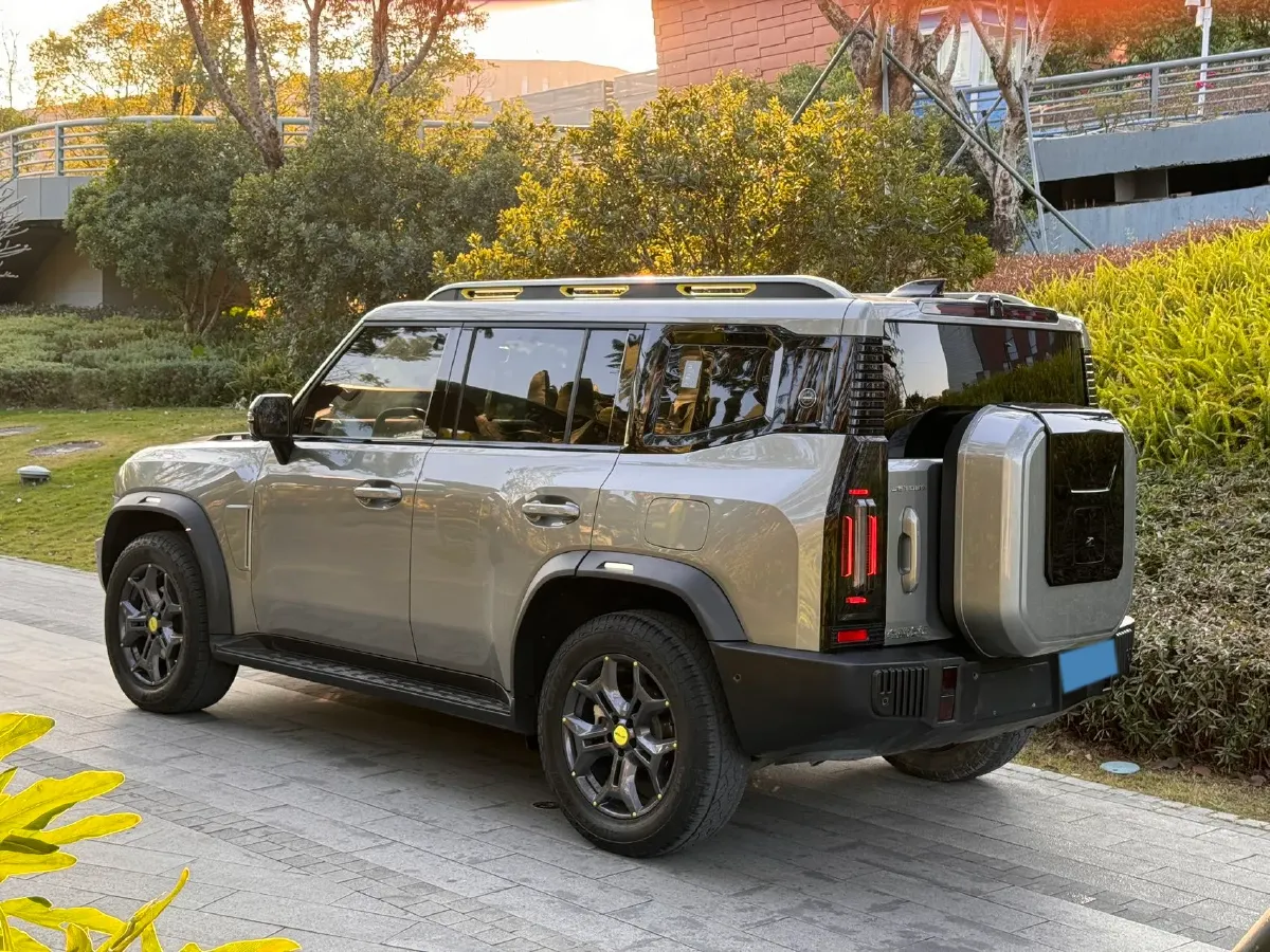 2023 Jetour Traveller 2.0T 254HP L4 7DCT,autocango,china used car exporter,china ev exporter,chinese used car exporter,chinese used ev exporter