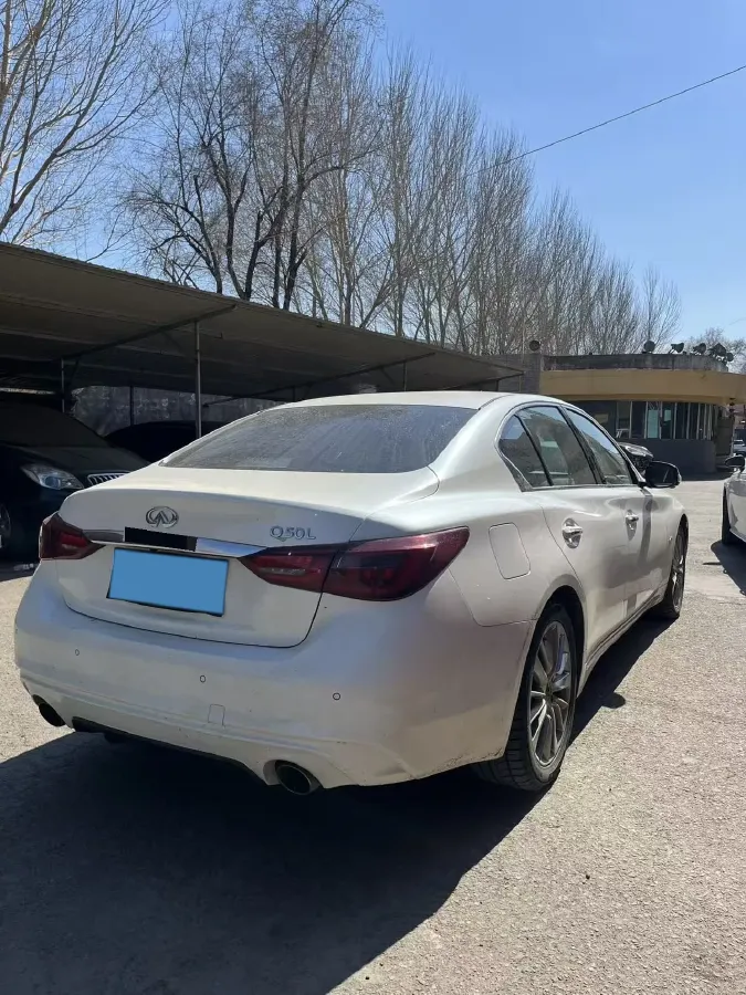 2018 Jeep Grand Commander 2.0T 265HP L4 9AT,autocango,china used car exporter,china ev exporter,chinese used car exporter,chinese used ev exporter