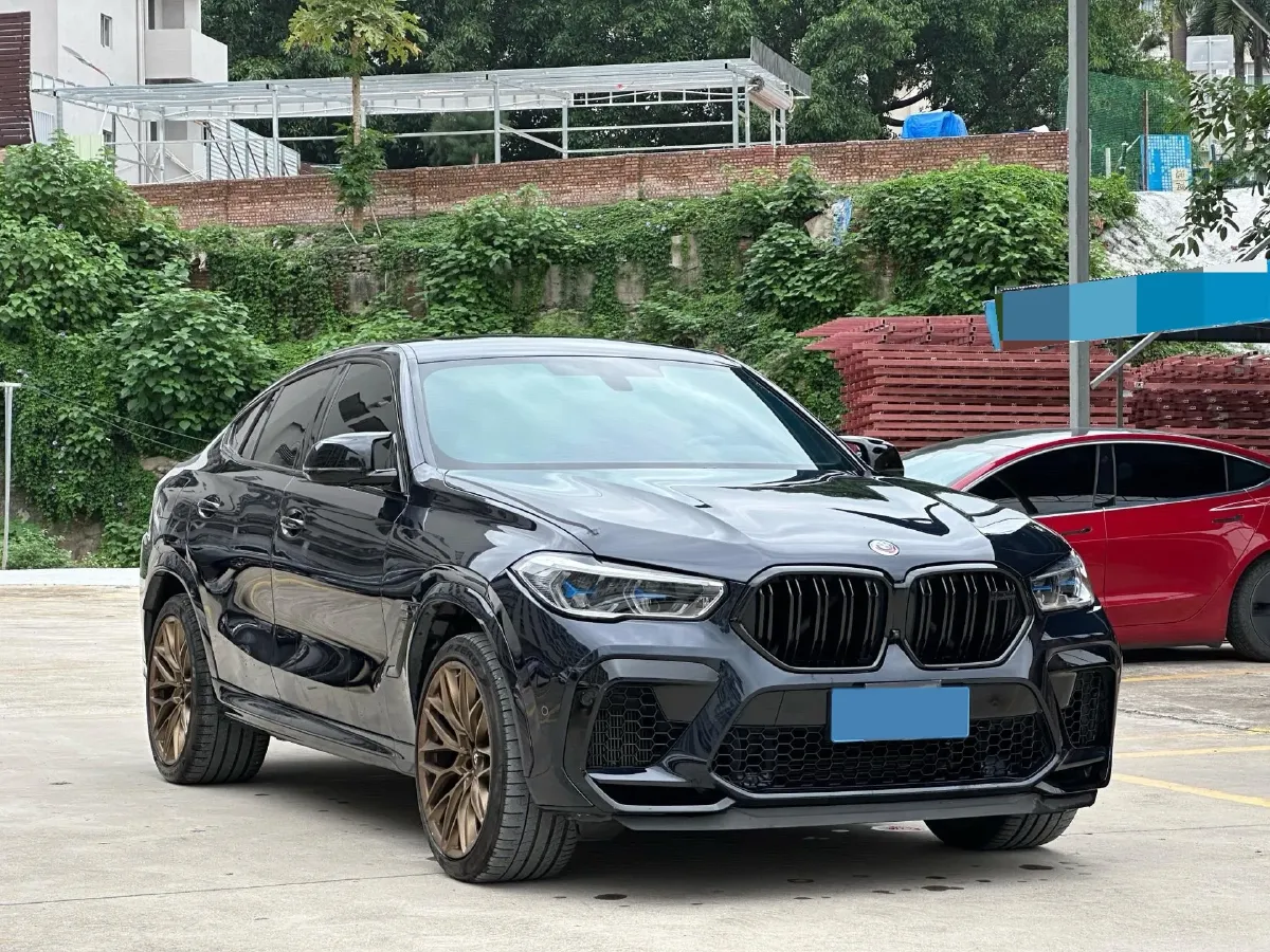 2022 BMW X6 M 4.4T 600HP V8 8AT,autocango,china used car exporter,china ev exporter,chinese used car exporter,chinese used ev exporter