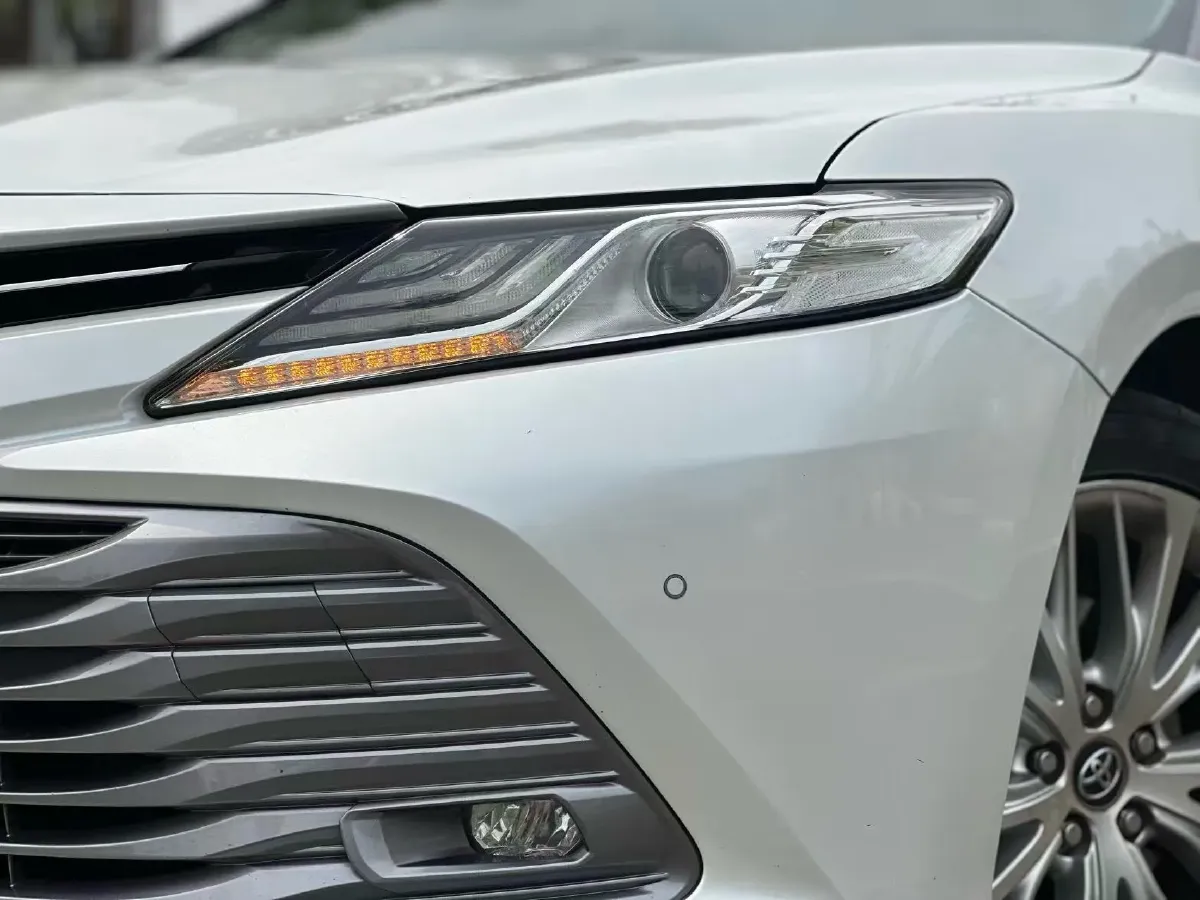 2019 Toyota Camry 2.5L 209HP L4 8AT,autocango,china used car exporter,china ev exporter,chinese used car exporter,chinese used ev exporter