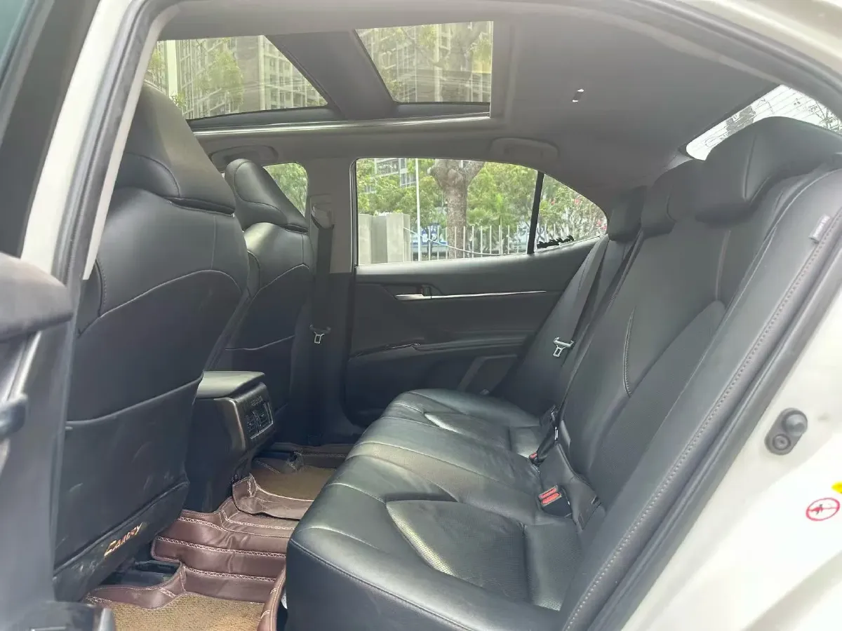 2019 Toyota Camry 2.5L 209HP L4 8AT,autocango,china used car exporter,china ev exporter,chinese used car exporter,chinese used ev exporter